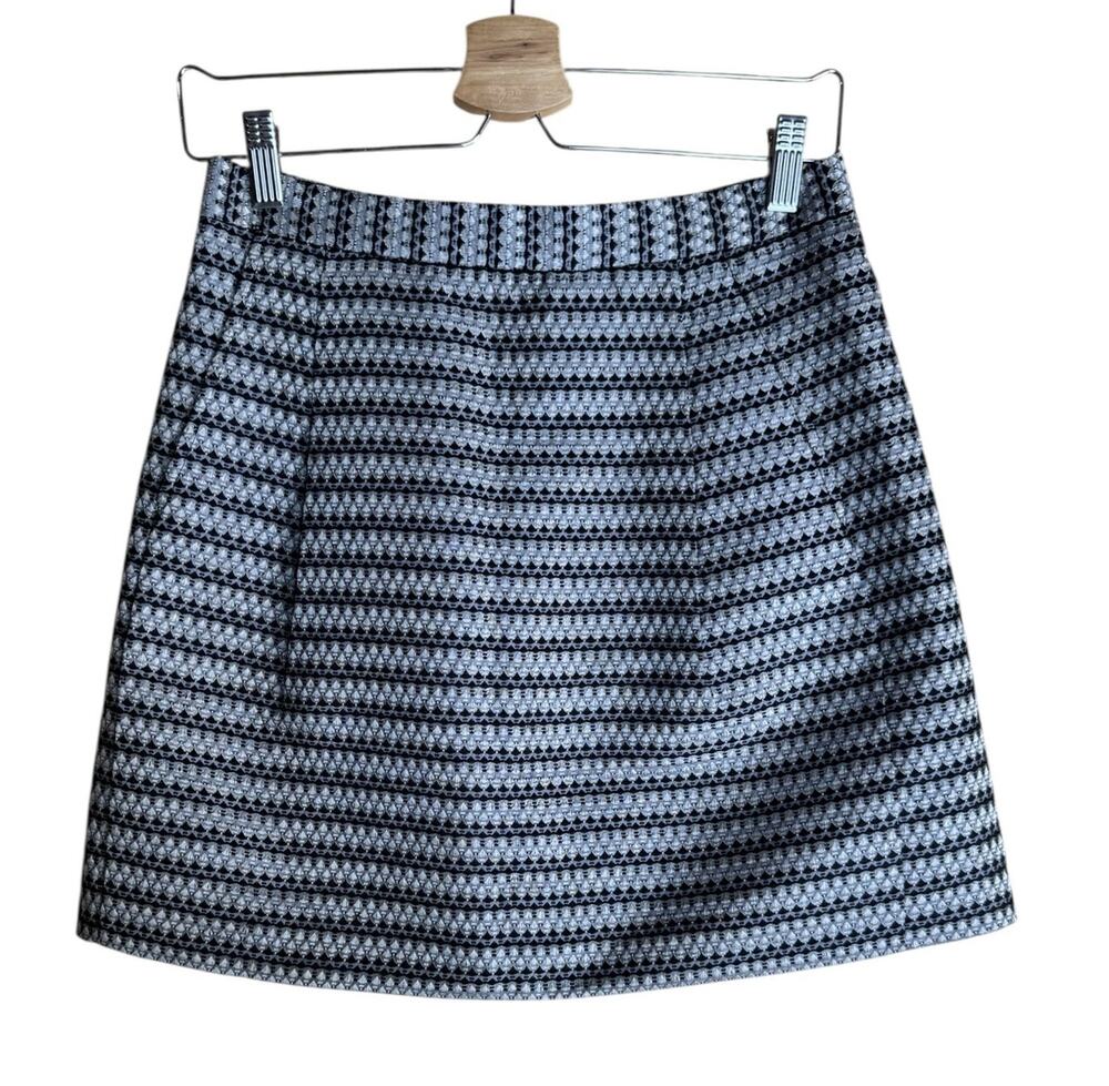 BCBG Maxazria Size 4 Monica High Waisted Mini Skirt Silver Metallic Wool Blend